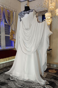 Robe caftan blanche brodée Dubaï - Product Image 5