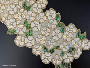 Top vente chemins de Table brodé fleur motif Design verre perlé napperons à la main chemins perlés décor de Table napperons - Product Image 4