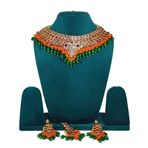 Ensemble de collier en or plaqué Meenakari Kundan avec perles vertes et perles orange, bijoux de mariée raffinés pour femmes, en cuivre - Product Image 4