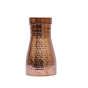 La mejor botella de agua de cobre antigua personalizada, vidrio incorporado corto martillado a mano tallado a mano para fiesta, dormitorio de adultos o jarra - Product Image 6