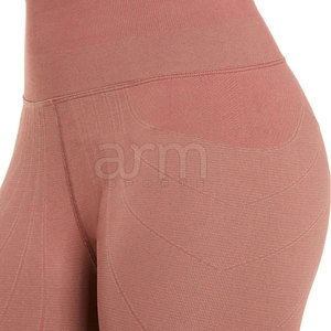 Leggings de yoga sur mesure, nouvelle collection, taille élastique, couleur unie, fabriqués au Pakistan. - Product Image 5