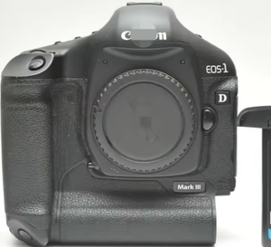 Prêt à être expédié  Appareil photo reflex numérique Mark III 10,1 Mpx Sn 556708 - Product Image 1