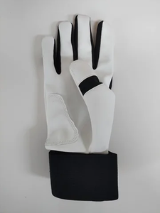 Guantes de Bateo de Béisbol de Bambú Dinámicos con Agarre Táctil en la Palma y Ajuste Transpirable para Acción en Juegos Competitivos - Product Image 6