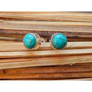 Boucles d'oreilles minimalistes turquoise avec petits bijoux en zircon - Product Image 1