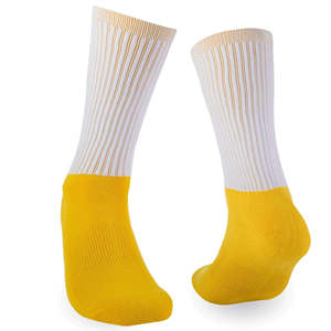 Chaussettes pour hommes personnalisées en gros - Écologiques, séchage rapide, respirantes, en élasthanne/nylon/coton, motif uni, couleur unie, marque personnalisée - Product Image 6