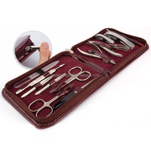 Meilleur kit de pédicure professionnel de luxe en acier inoxydable avec ciseaux à ongles et boîte de voyage en cuir 2026 - Product Image 2