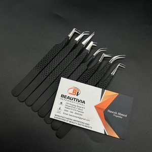 Pinzas de pestañas de acero sostenible mate negro Logotipo grabado personalizado Pinzas de extensión de pestañas de agarre fuerte - Product Image 2