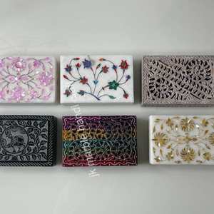 Joyero de mármol blanco artesanal con trabajo de incrustaciones de flores y diseño de talla Jali Tamaño de 15x10cm - Product Image 2