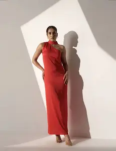 Vestido Maxi rojo elegante con cuello Halter de un hombro para mujer, vestido para mujer con traje de vestido con abertura lateral