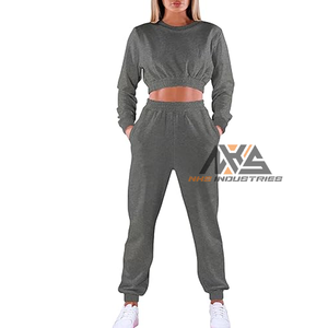 Chándal de entrenamiento para mujer con estilo de alta calidad, trajes de 2 piezas, Tops cortos de manga larga y conjuntos de pantalones Jogger para la máxima comodidad - Product Image 1