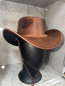 Sombrero de Vaquero de Cuero Unisex Marrón Sólido con Ala Ancha y Correa Ajustable, Estilo Casual para Exteriores, Primavera y Otoño, para Adultos - Product Image 4