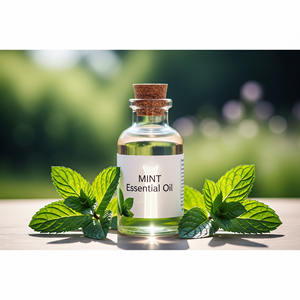 Aceite esencial de menta pura 100%, aceite refrescante de grado alimenticio para pasta de dientes de caramelo, saborizante farmacéutico, venta al por mayor - Product Image 1