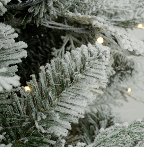 Nouveauté 2026 Arbre de Noël artificiel luxueux pré-éclairé à <span class=keywords><strong>LED</strong></span> de 7 pieds unique en fougère floquée pré-installée pour la décoration festive - Product Image 4