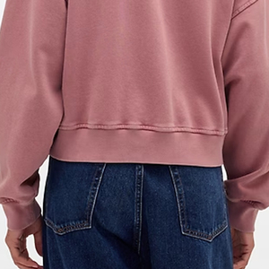 เสื้อสเวตเชิ้ตผู้หญิงสไตล์มินิมอล สีพื้น พร้อมโลโก้สั่งทำและไหล่ตก / ราคาขายส่งสำหรับผู้ซื้อจำนวนมาก เสื้อผ้าสตรีทแวร์ที่ทนทาน - Product Image 6