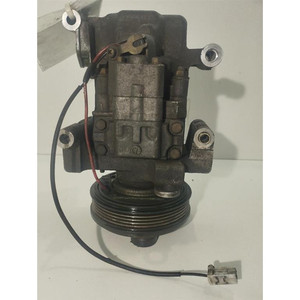 COMPRESSEUR A/C MAZDA 5 Berline CC2961450G L823 essence 1798 (05>) - Product Image 1