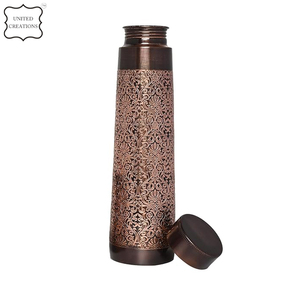 Botella de agua de cobre antigua de alta calidad hecha a mano en la India estilos únicos para beber directamente más vendidos en la India - Product Image 2