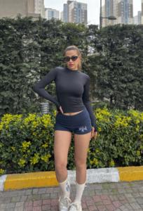 เสื้อยืดออกกำลังกายแขนยาวของผู้หญิงระบายอากาศได้ดีเสื้อใส่เล่นโยคะวิ่งขี่จักรยานใส่ลำลองเข้ารูปมีโลโก้ด้านหน้า - Product Image 5