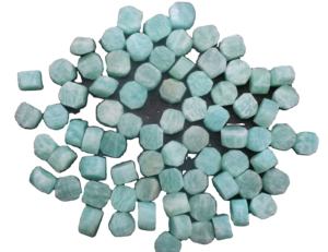 Piedras preciosas naturales de amazonita, lote de 25 unidades de joyería de 10-12 MM de piedra verde Natural sin procesar - Product Image 1