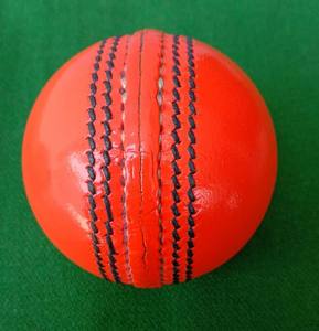 SUMROOS Nueva calidad profesional Naranja Pelota dura Deportes Hardballs Entretenimiento Pelota de cricket para adultos - Product Image 2