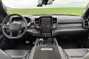 2024 ราม 1500 TRX รุ่นสุดท้าย เครื่องยนต์เบนซิน ไมล์น้อย - Product Image 4