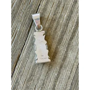 Pendentif charme Jésus en argent sterling avec incrustation de pierres multicolores Steve Francisco - Product Image 5