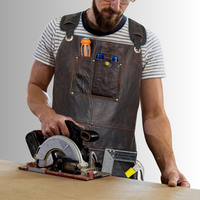 Tablier de Chef en Cuir Ajustable Premium, Logo Personnalisé, Couleur Personnalisable, OEM/ODM Disponible, Fabriqué au Pakistan, Alif Trend, MOQ 15 Pièces, Unisexe Adultes