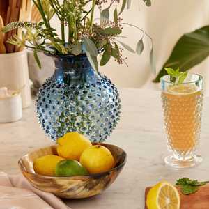 Bol de service décoratif unique en corne de buffle naturelle avec artisan artisanal pour les paramètres de table bio au prix de gros - Product Image 1