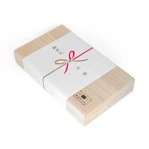 Caja de Regalo de Madera de Paulownia con Té Japonés de Infusión Fría, Té Negro Japonés y Té Verde Tostado para el Verano, Envío Estándar Incluido - Product Image 1