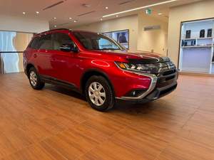 MITSUBISHI OUTLANDER SE S-AWC 2020 d'occasion, conduite à gauche/droite - Product Image 2