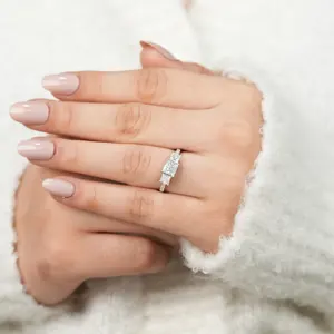 แหวนหมั้นเพชรแบบสามชิ้นดีไซน์เจ้าหญิงด้วยหิน7958-LR43075 SKU เติบโตในห้องปฏิบัติการ - Product Image 6