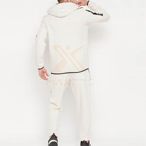 Trajes Deportivos para Hombre de Alta Calidad Hechos en Pakistán, Fabricación en Fábrica, Transpirables, para Adultos - Product Image 3