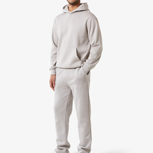 2025 vente en gros personnalisé hommes coton pantalons de survêtement et sweats à capuche ensemble surdimensionné impression survêtement pour hommes fabriqué au Pakistan - Product Image 1