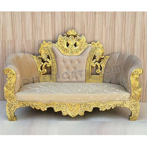 Venta al por mayor de escenario de boda de madera sofá Loveseat Glamorous oro pulido boda pareja sofá victoriano boda tallado sofá - Product Image 1