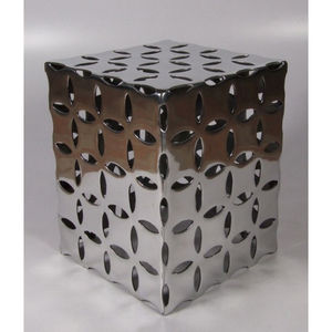 เก้าอี้โลหะทรงสี่เหลี่ยมผืนผ้าดีไซน์ใหม่สำหรับใช้ในบ้านโดยผู้ส่งออกอินเดีย - Product Image 1