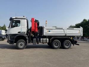 Usado 2020 MER CE DES- BEN Z AROCS 3351 AK 6X6 M LBW KG LASI VDI 2.000KG 6X4,EURO 6 DIESEL 299HP TRANSMISIÓN AUTOMÁTICA - Product Image 3