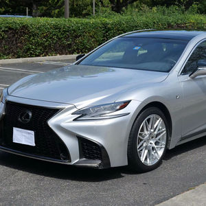 Lexus LS 500 F Sport 2018 d'occasion en excellent état, sans accident, conduite à gauche/droite - Product Image 1