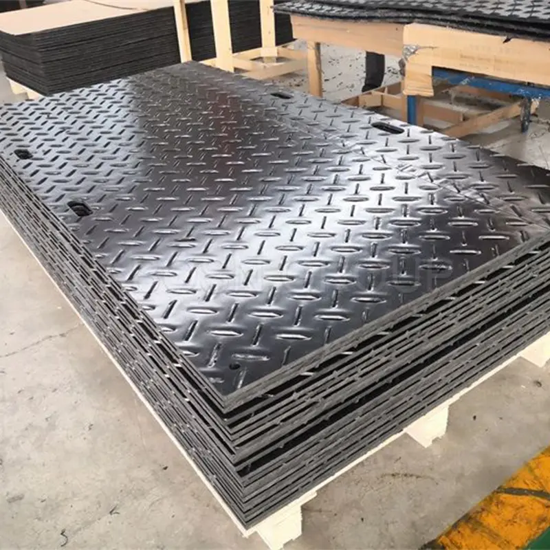 Resistenza ai raggi UV 4 x8ft HDPE protezione tappetino per pavimenti costruzione in plastica composita tappetini per copertura del terreno prezzo