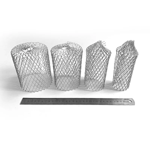 Protège-gouttières en maille d'aluminium, protège-tuyaux de précipitations extensibles de 2 à 4 pouces, protège-filtres en maille contre les feuilles et les débris - Product Image 3