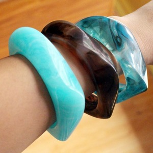 High on Demand Trendy Marbled <b>Resin</b> Bangles Smooth <b>Jewellery</b> Accessory for Office Wear or Parties Available at Export Price - Product Image 1