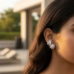 Boucle d'oreille en argent 925 pour femme, zircone cubique, fleur, plaqué or 18 carats, bijoux géométriques pour mariage ou cadeau, style tendance - Product Image 3