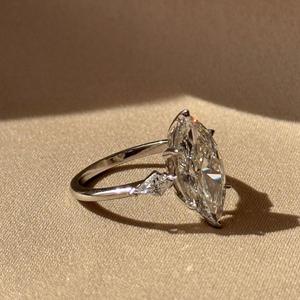 Anillos de diamantes cultivados en laboratorio de oro rosa Amarillo Blanco de 10K para mujer al por mayor exclusivos IGI certificado corte brillante E Color 2,5 - Product Image 4