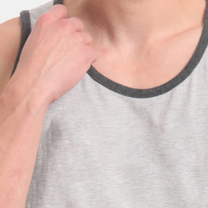Débardeur de sport pour homme sur mesure, respirant, à séchage rapide, confortable, col rond, motif uni, de haute qualité, en polyester/coton - Product Image 6