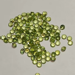 Piedra preciosa peridoto facetada suelta de corte brillante redondo Natural de 2mm Color verde - Product Image 2