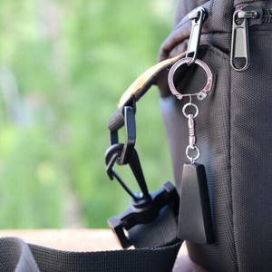 Llavero trapezoidal pulido de shungita de 0.7*1.6*0.3 pulgadas (17*40*8 mm) - Product Image 3