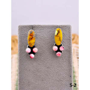 Boucles d'oreilles clous style sud-ouest en argent sterling et pierres multiples, sertissage clos - Product Image 3