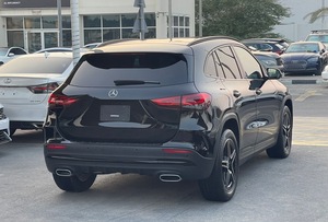 2021 Mer CE des-Ben Z GLA 250 AMG ชุดต้นฉบับสีดำ V4 5-SEATER 221HP เกียร์อัตโนมัติ - Product Image 5