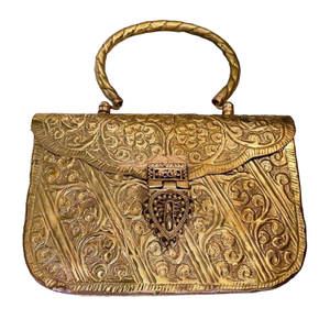 Bolso de Mano de Latón Hecho a Mano de Alta Calidad y Precio Accesible para Mujer, Diseño de Metal, Precio de Mayoreo desde India - Product Image 1