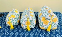 Trousse de Maquillage Femme en Coton Matelassé Jaune à Motifs Floraux Vintage, Durable, Fermeture Éclair Lisse, Multifonction, Design Personnalisable, Haute Qualité