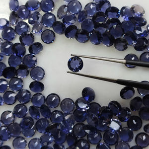 Iolita Natural de 5 mm, Corte Ovalado, Piedra Preciosa Suelta de la Mejor Calidad con Efectos Pleocróicos para la Fabricación de Joyas - Product Image 1