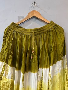 Shibori กระโปรงยาวผ้าเรยอนเอวยางยืดทำด้วยมือสำหรับผู้หญิง - Product Image 2